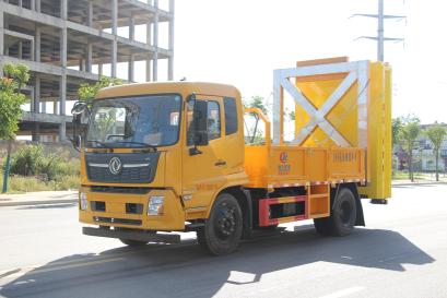 東風(fēng)天錦康機(jī)230馬力防撞緩沖車 16T